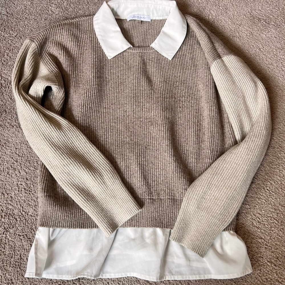 Sioni Taupe Sweater with White Collar